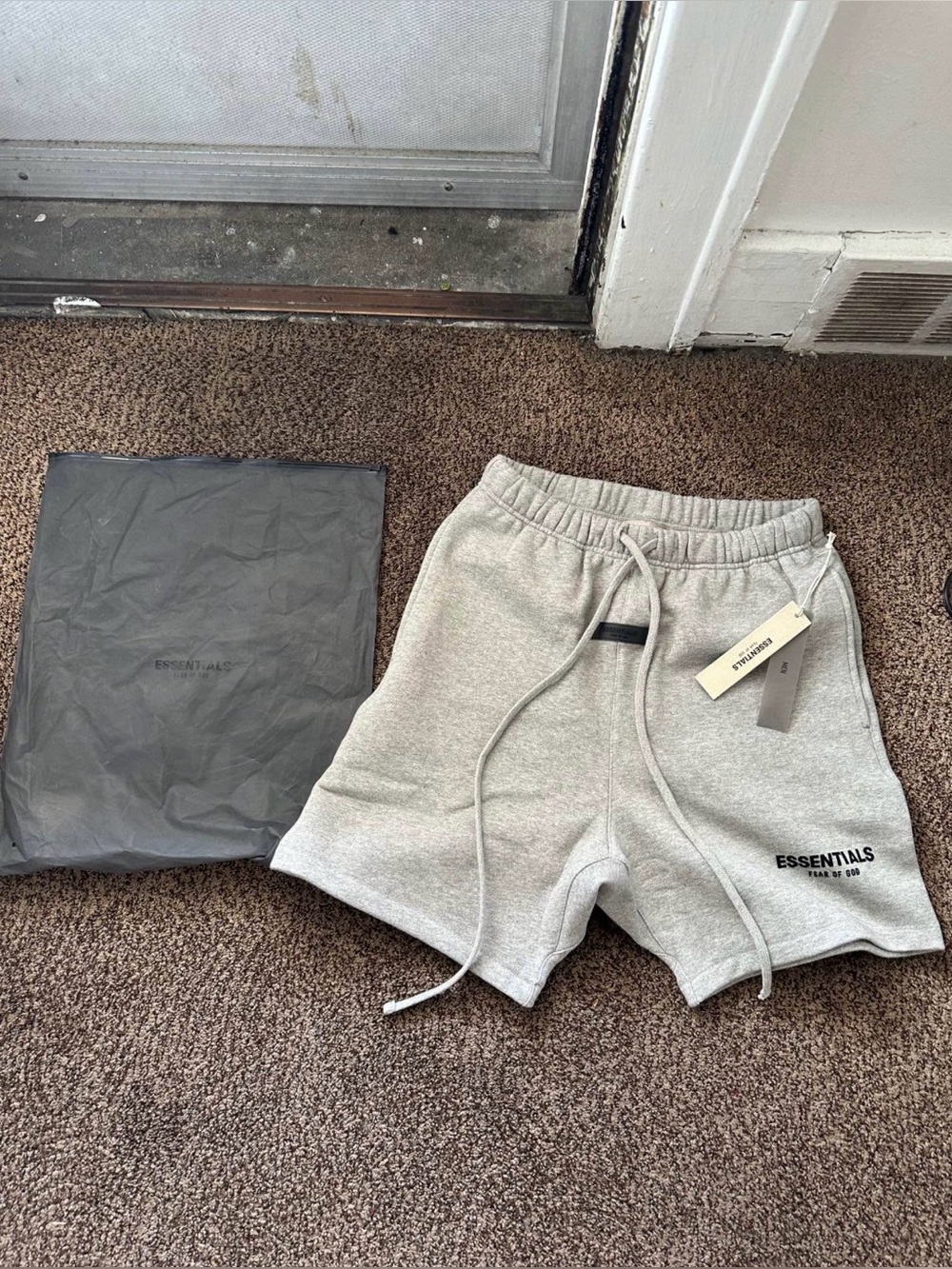Essentials dark oat shorts